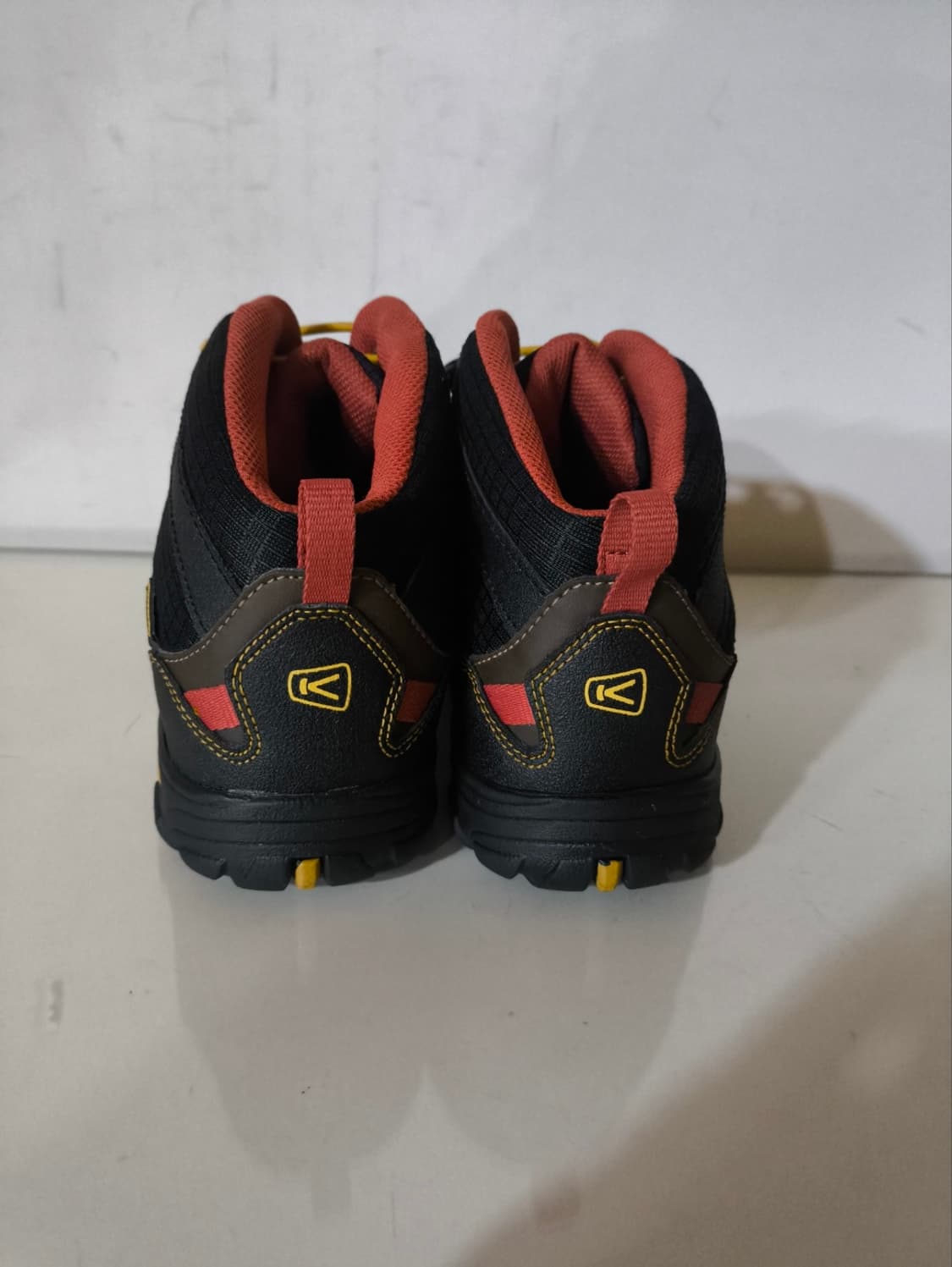 235mm 킨 미드 등산화 상품이미지8