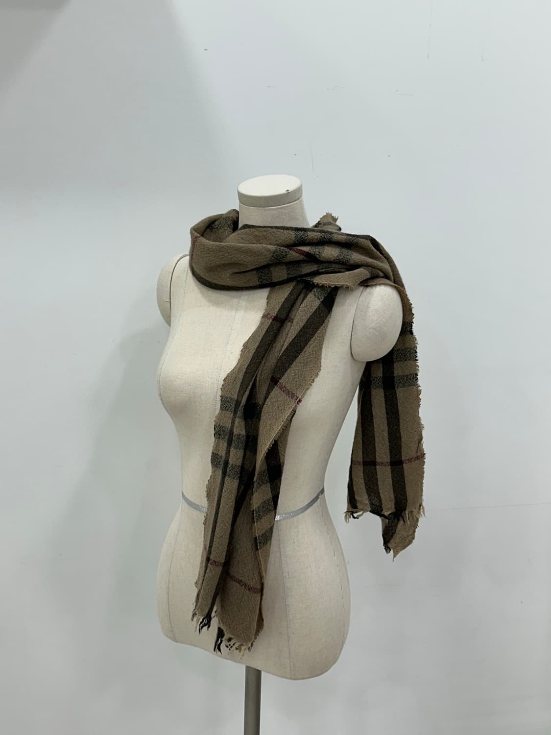 버버리 노바체크 머플러 상품이미지4