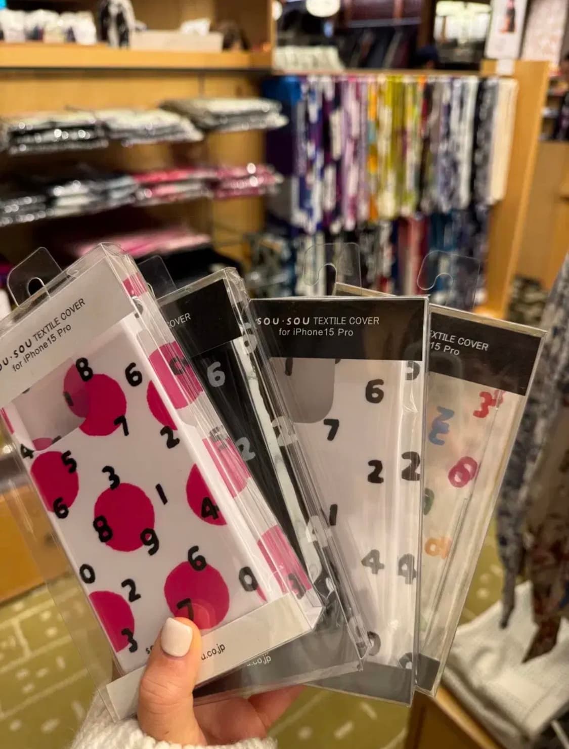 소우소우 아이폰 15pro 폰케이스 상품이미지1