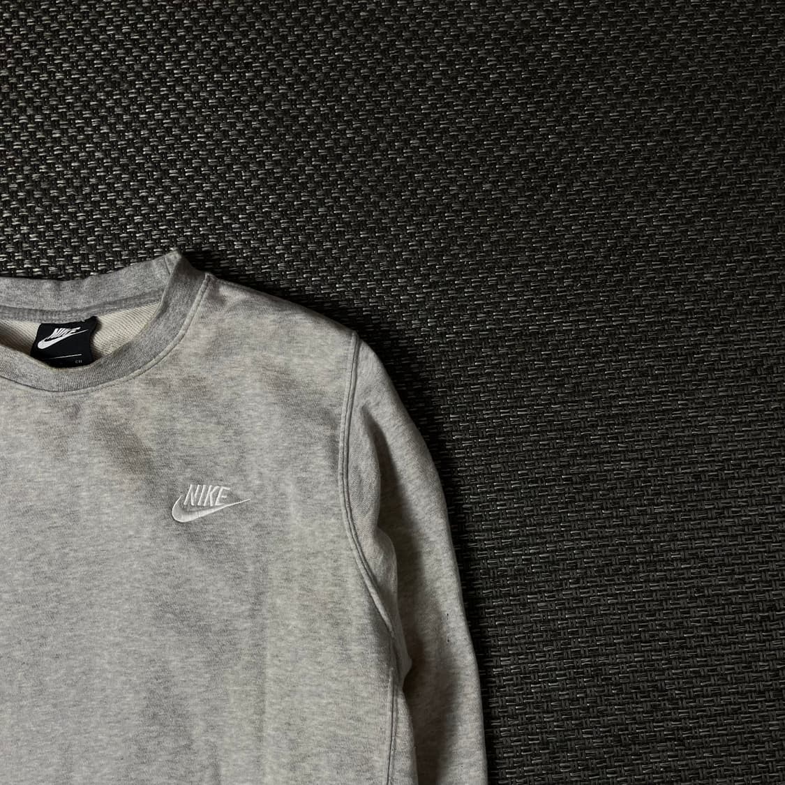 나이키 자수로고 그레이 맨투맨 S 상품이미지3