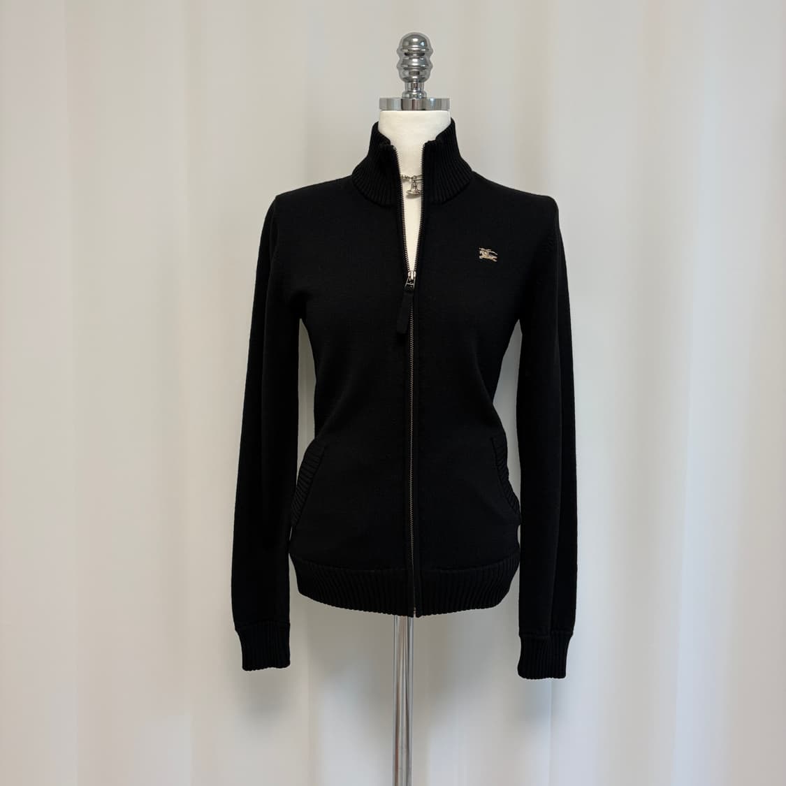 버버리 울 니트 집업 가디건 블랙 상품이미지9