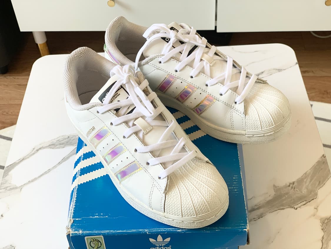 245 정품 아디다스 슈퍼스타 홀로그램 상품이미지1