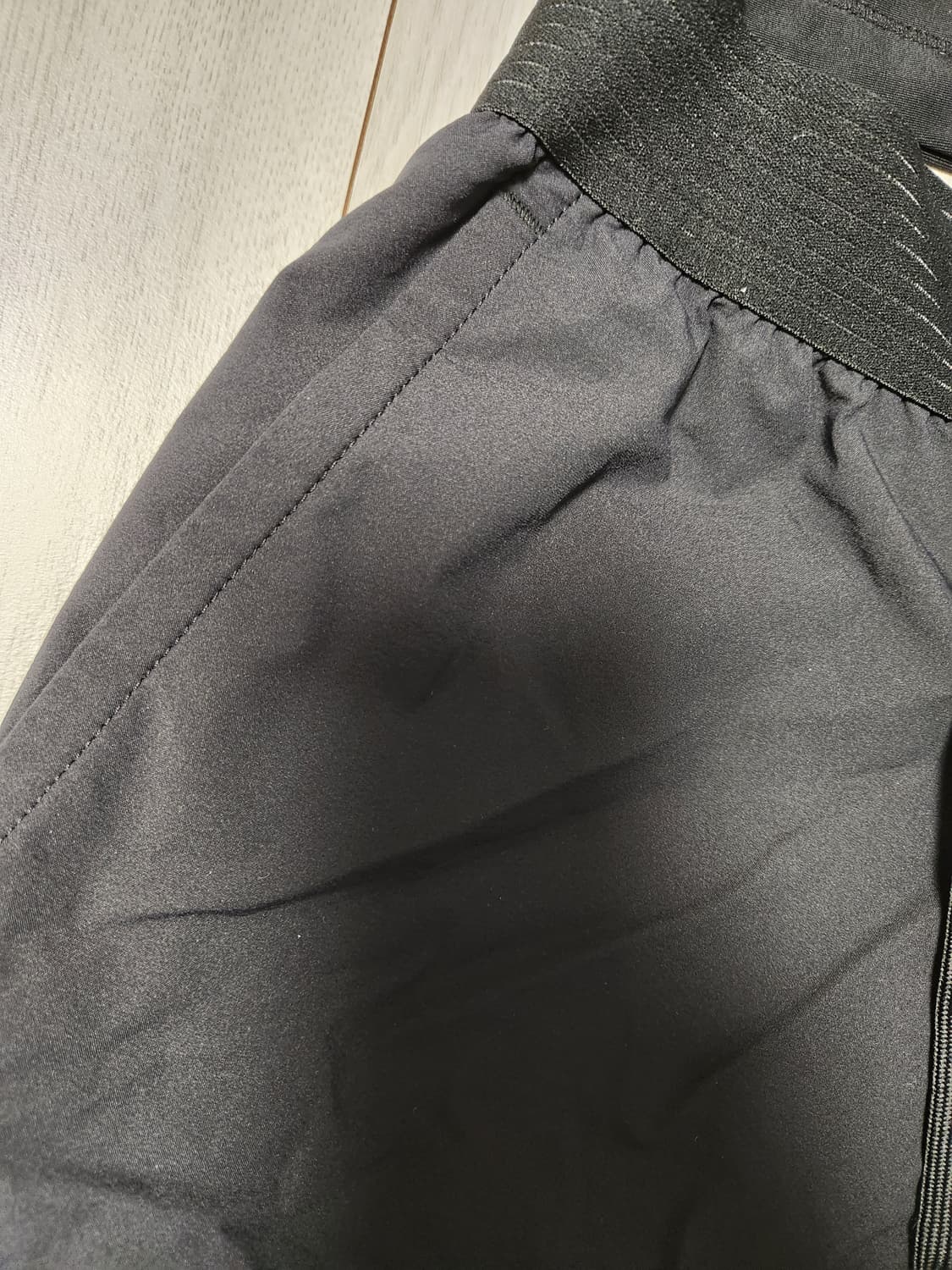 새상품급) 디스커버리 남성 풀집업 래쉬가드 상하의 세트 사이즈95 m

 상품이미지9