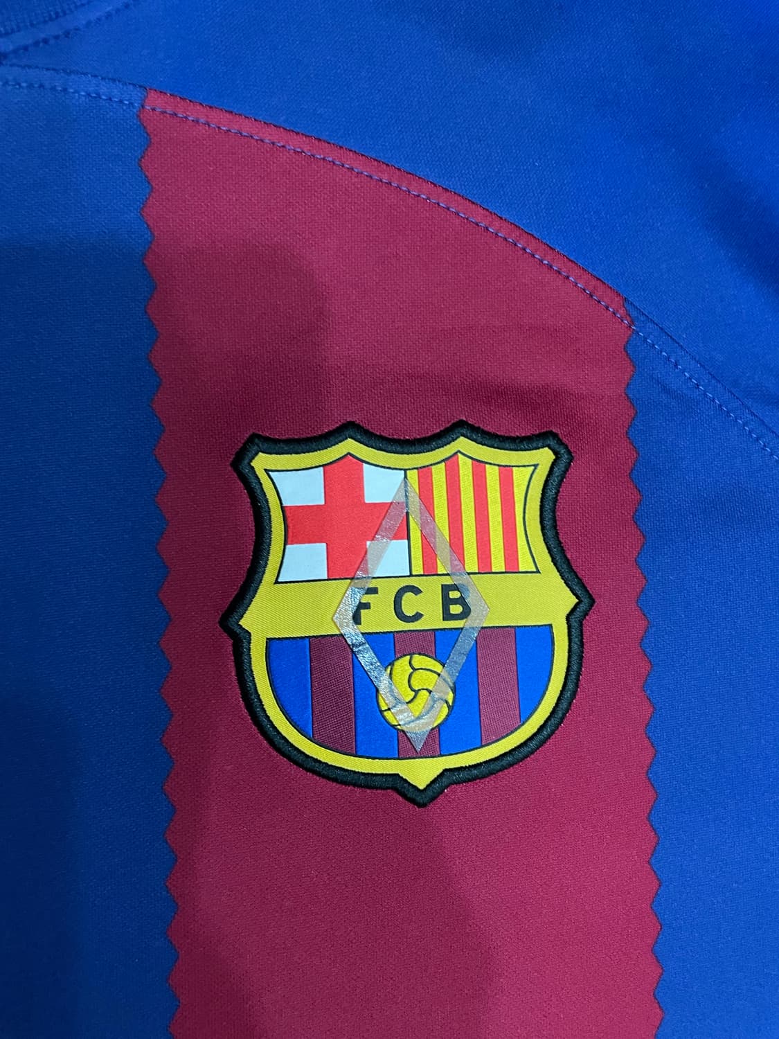 23-24 나이키 FC 바르셀로나 스타디움 홈 유니폼 상품이미지4