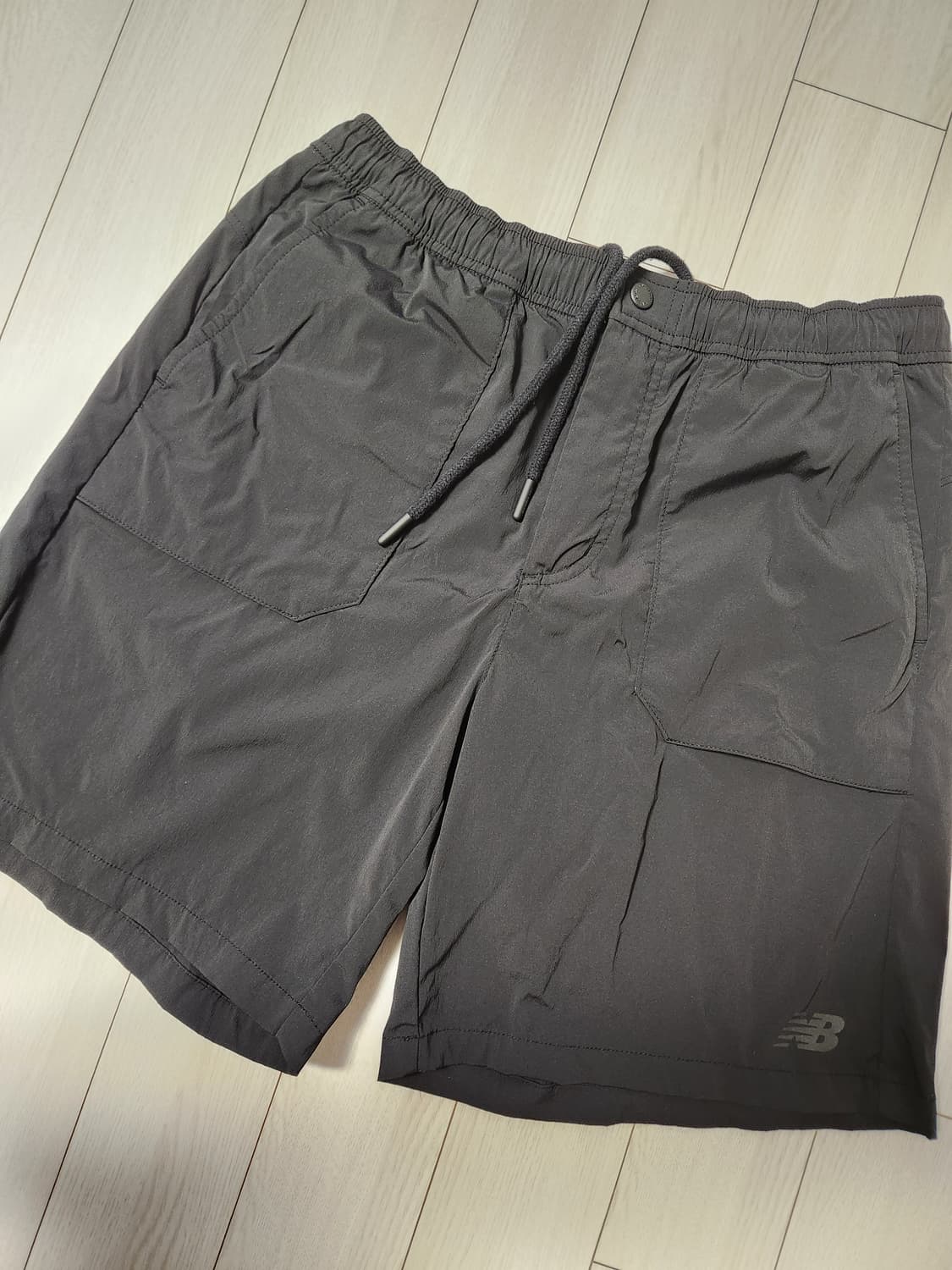 새상품급)뉴발란스 NBNVE32623 / UNI 프로즌 4.5부 카고 숏 상품이미지1