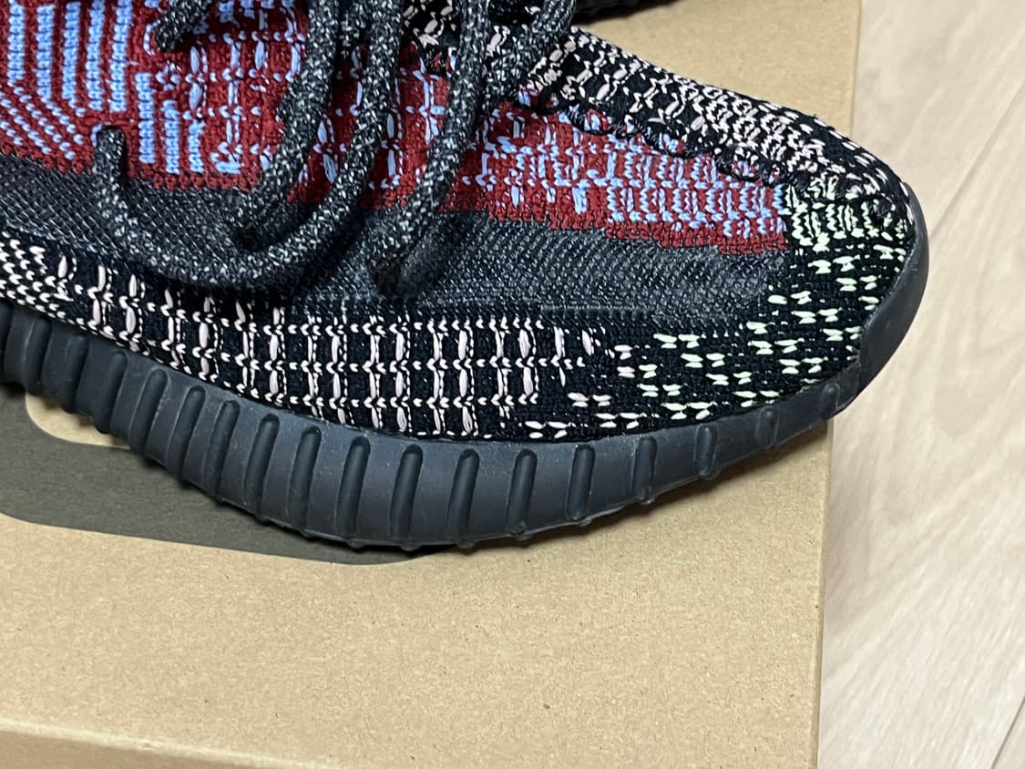 아디다스 이지부스트 350 V2 예힐 논리플렉티브 상품이미지2