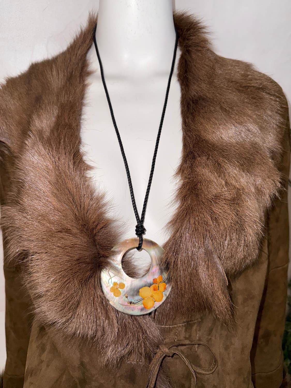 Oriental flower nacre necklace  상품이미지3