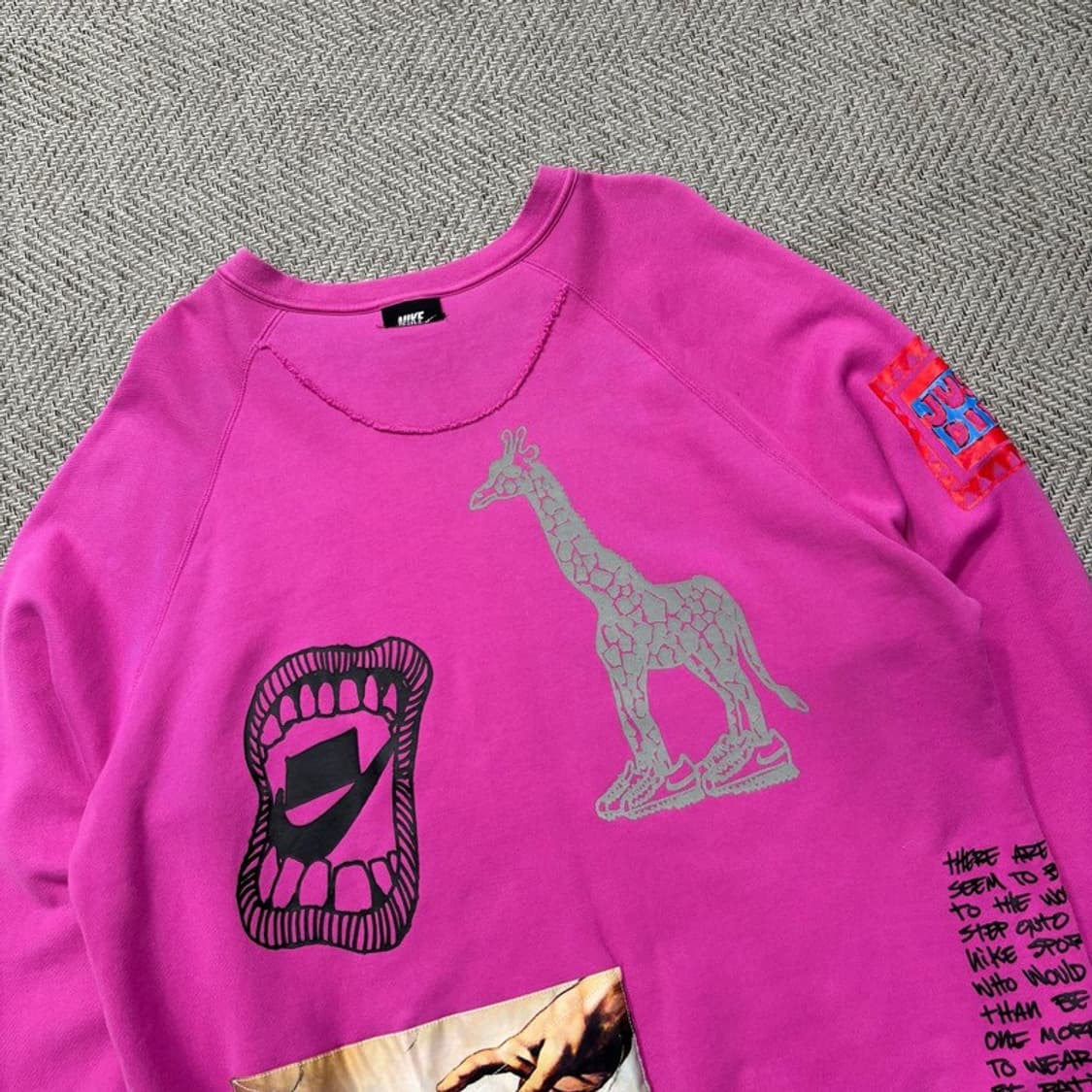 나이키 패치맨투맨 v0240 상품이미지3