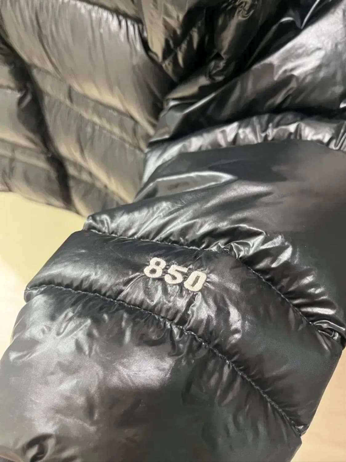 노스페이스850 유광경량패딩 파카 상품이미지4