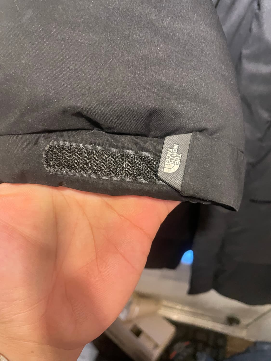 노스페이스 블랙 패딩 DRYVENT 110  상품이미지2