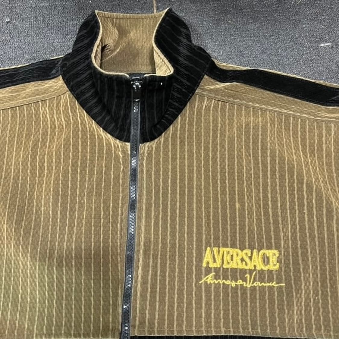 90s A Versace 베르사체 메두사 빅로고 자수 코듀로이 자켓 XL 상품이미지7