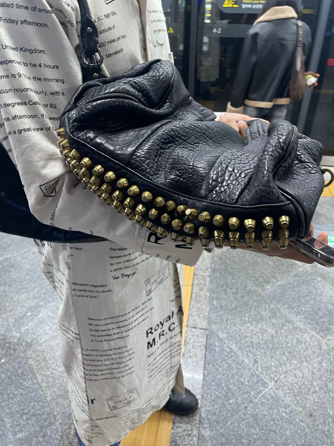 알렉산더 왕 총알백 상품이미지1