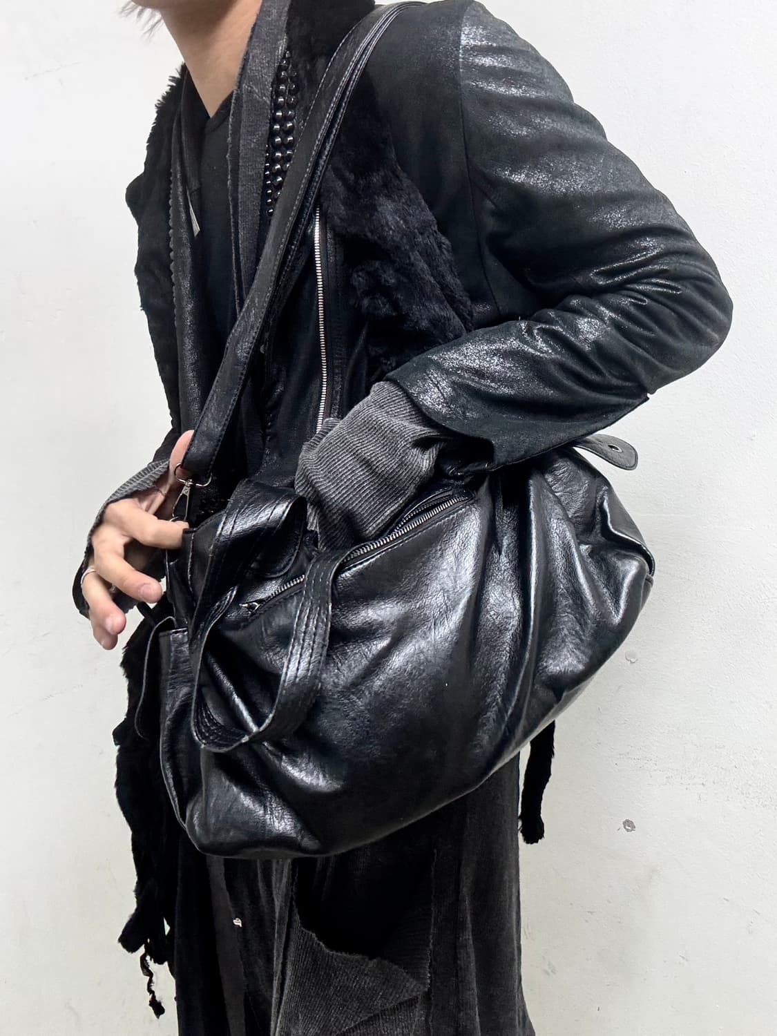 [ACC]Multi Zipper Detail Bag 상품이미지1