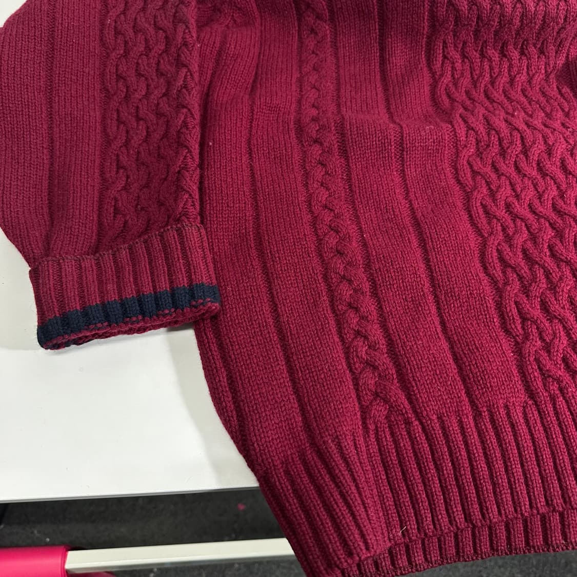 105 빈폴 버건디 숄카라 꽈배기니트 상품이미지3