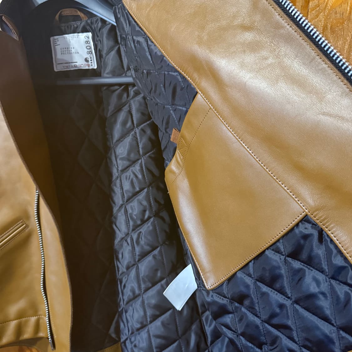 사카이 x 칼하트 2025 F/w 로고 가죽 자켓  상품이미지10