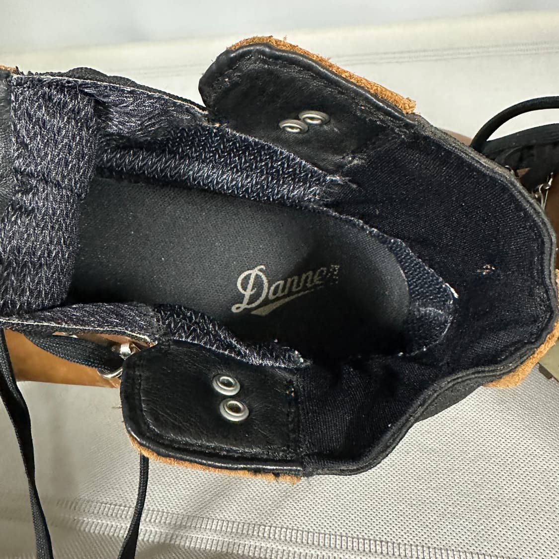 대너 Vertigo 917 라이트 브라운 워커 상품이미지10