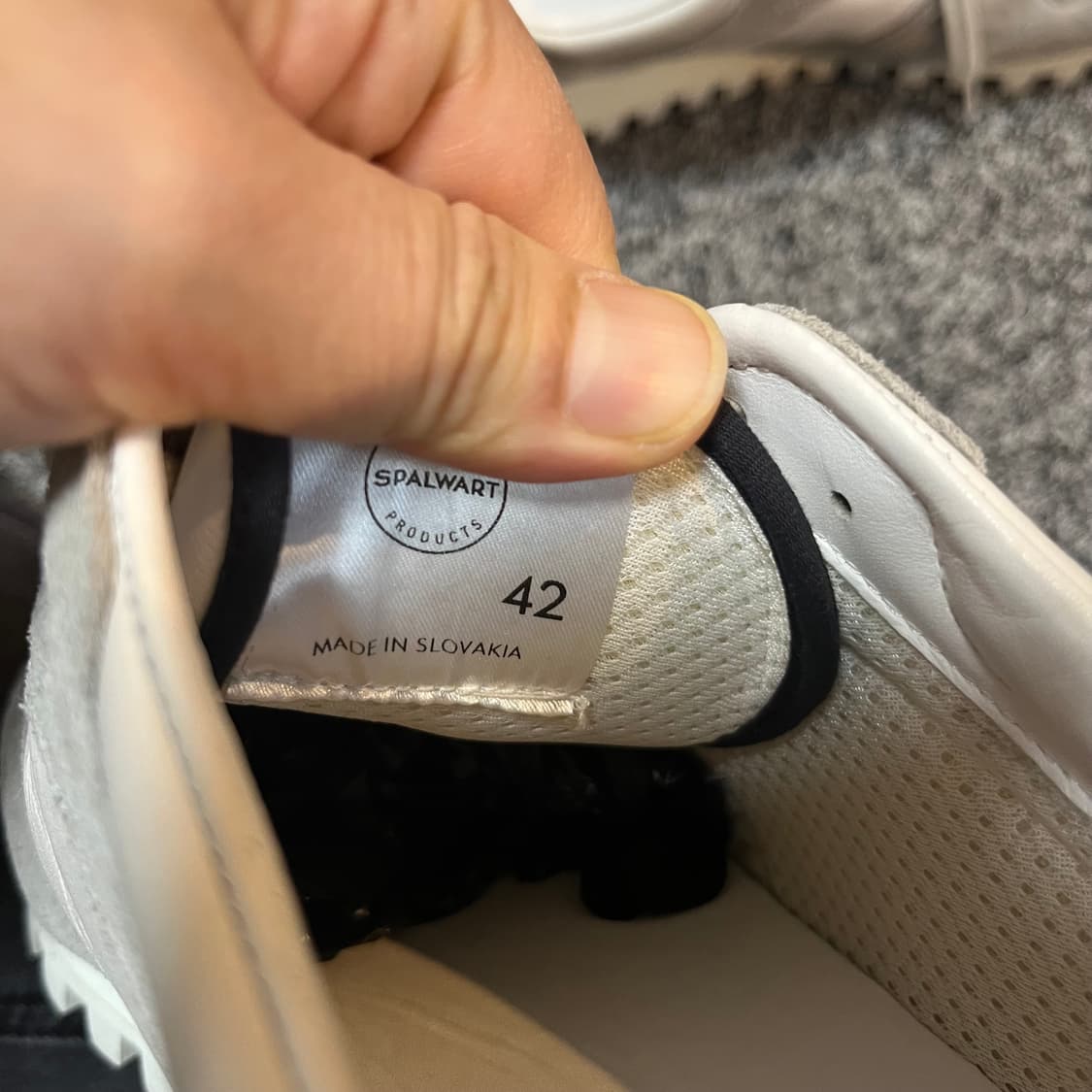 스파워트 마라톤 트레일 스니커즈 그레이 42 상품이미지7