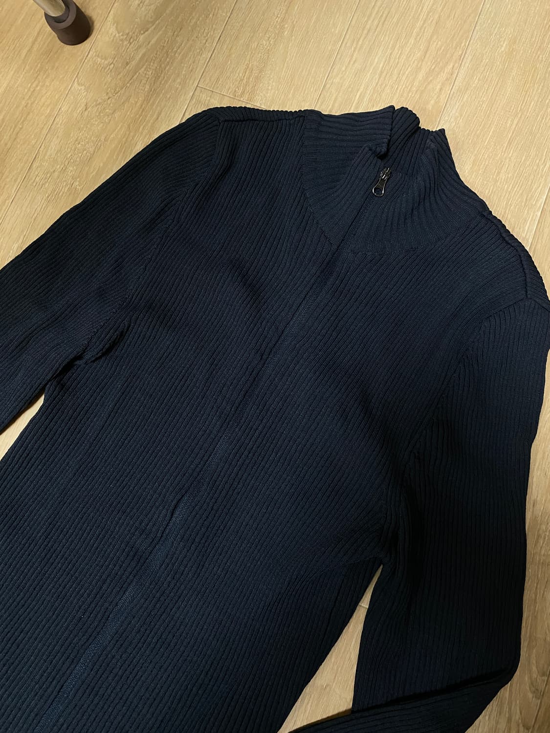 아모멘토 ribbed mock neck cardigan 상품이미지4