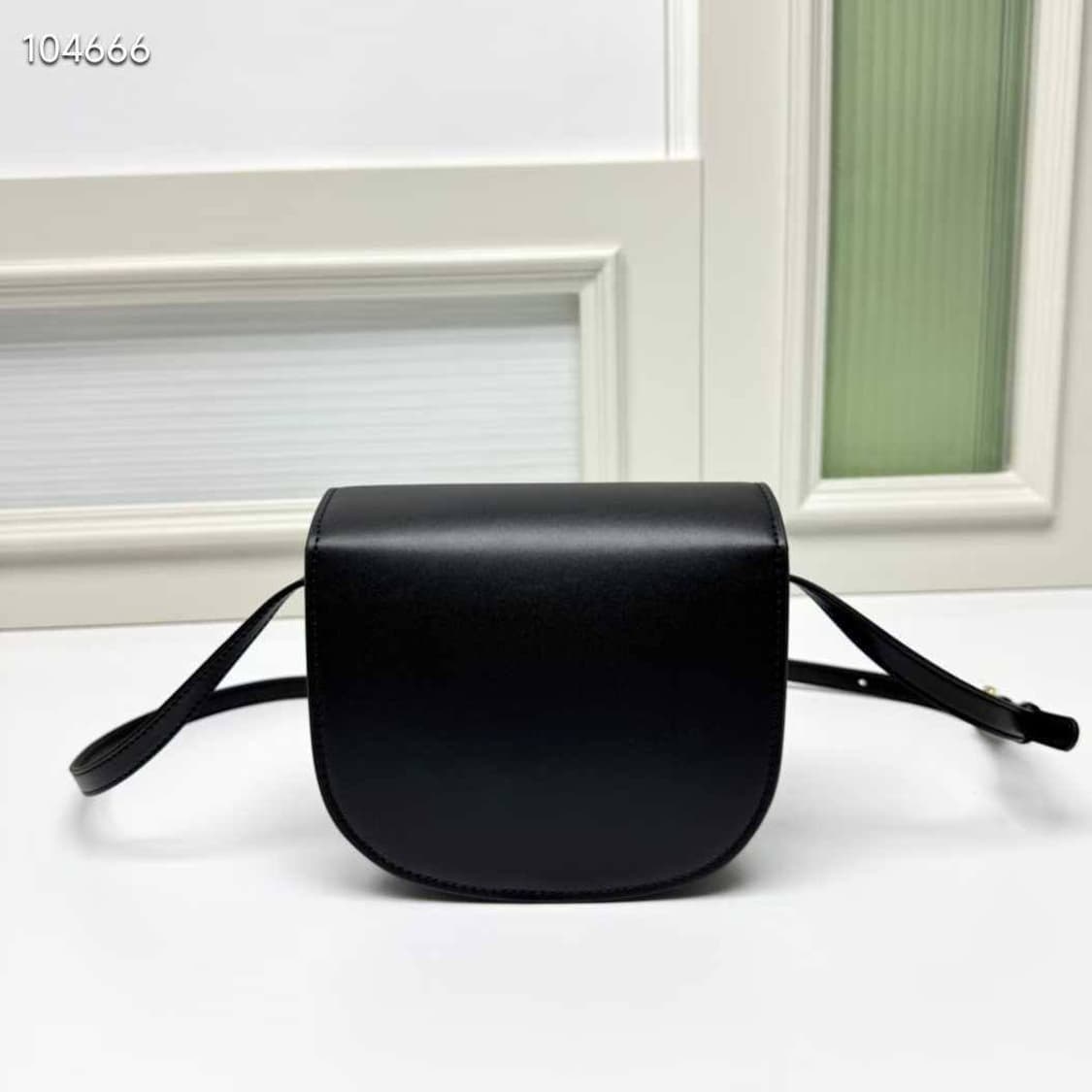 셀린느(Celine) 퀴르 트리옹프 폴코 백 상품이미지5