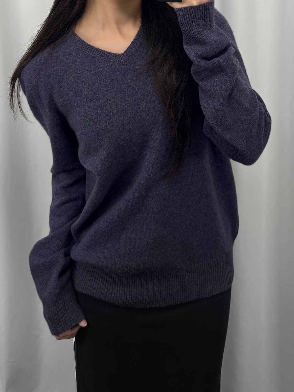 폴로 퍼플 램스울 브이넥 니트 상품이미지3