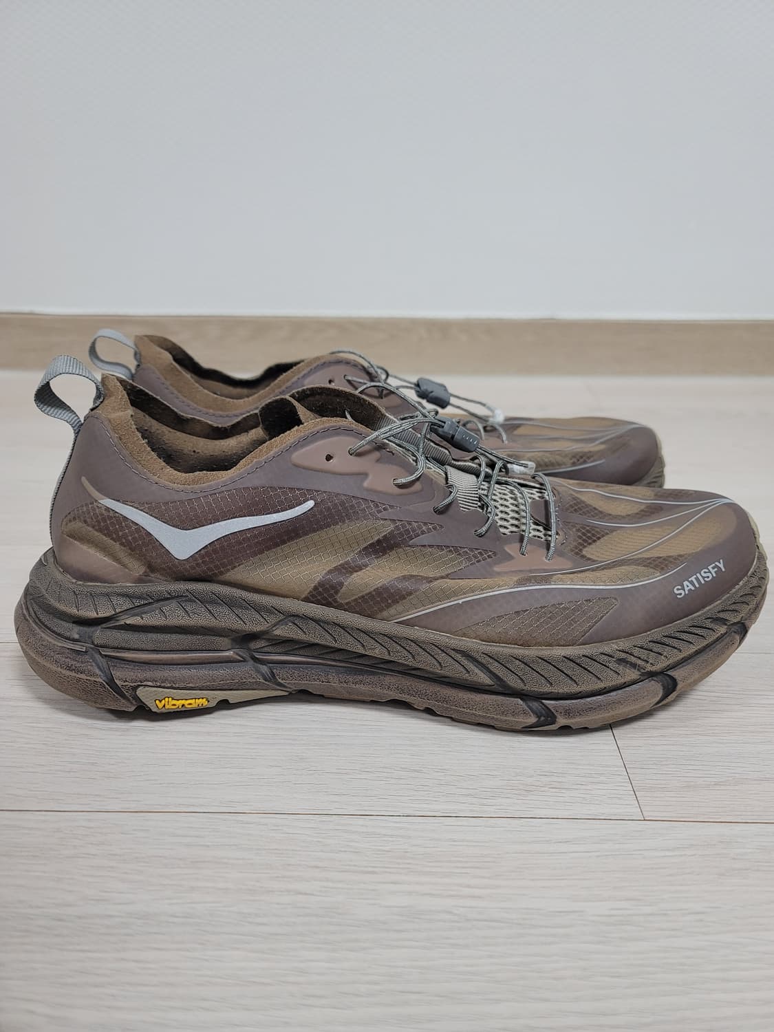 [275] <상태최상> 호카x새티스파이 마파테 스피드4 라이트러버 상품이미지4