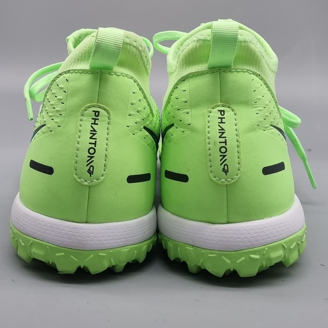 나이키 주니어 팬텀 GT 아카데미 풋살화240 상품이미지4