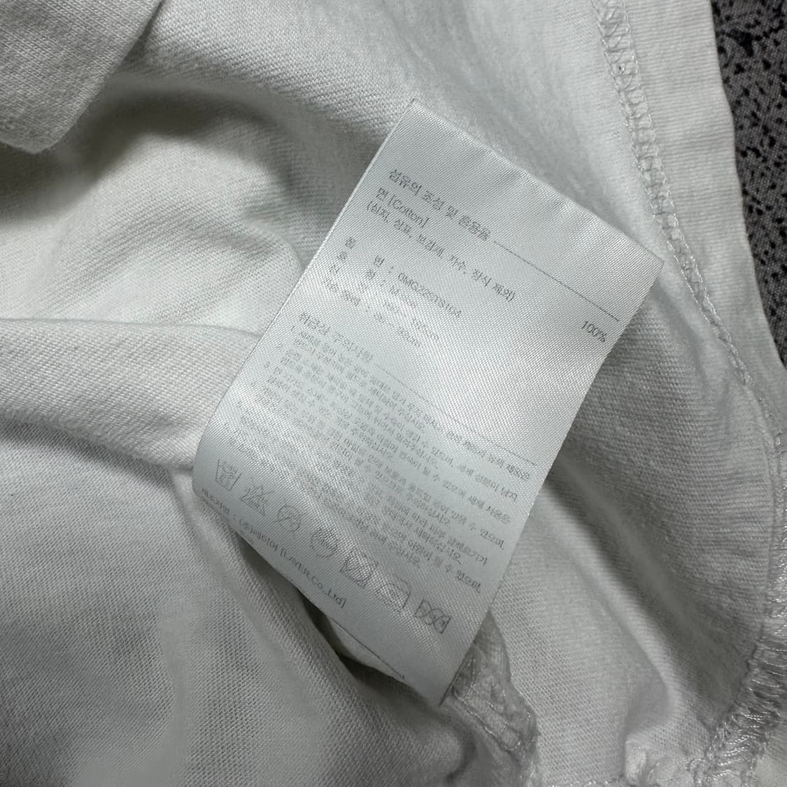 ✨ (바배) 마리떼 프랑소와 저버 화이트 반팔티  상품이미지4