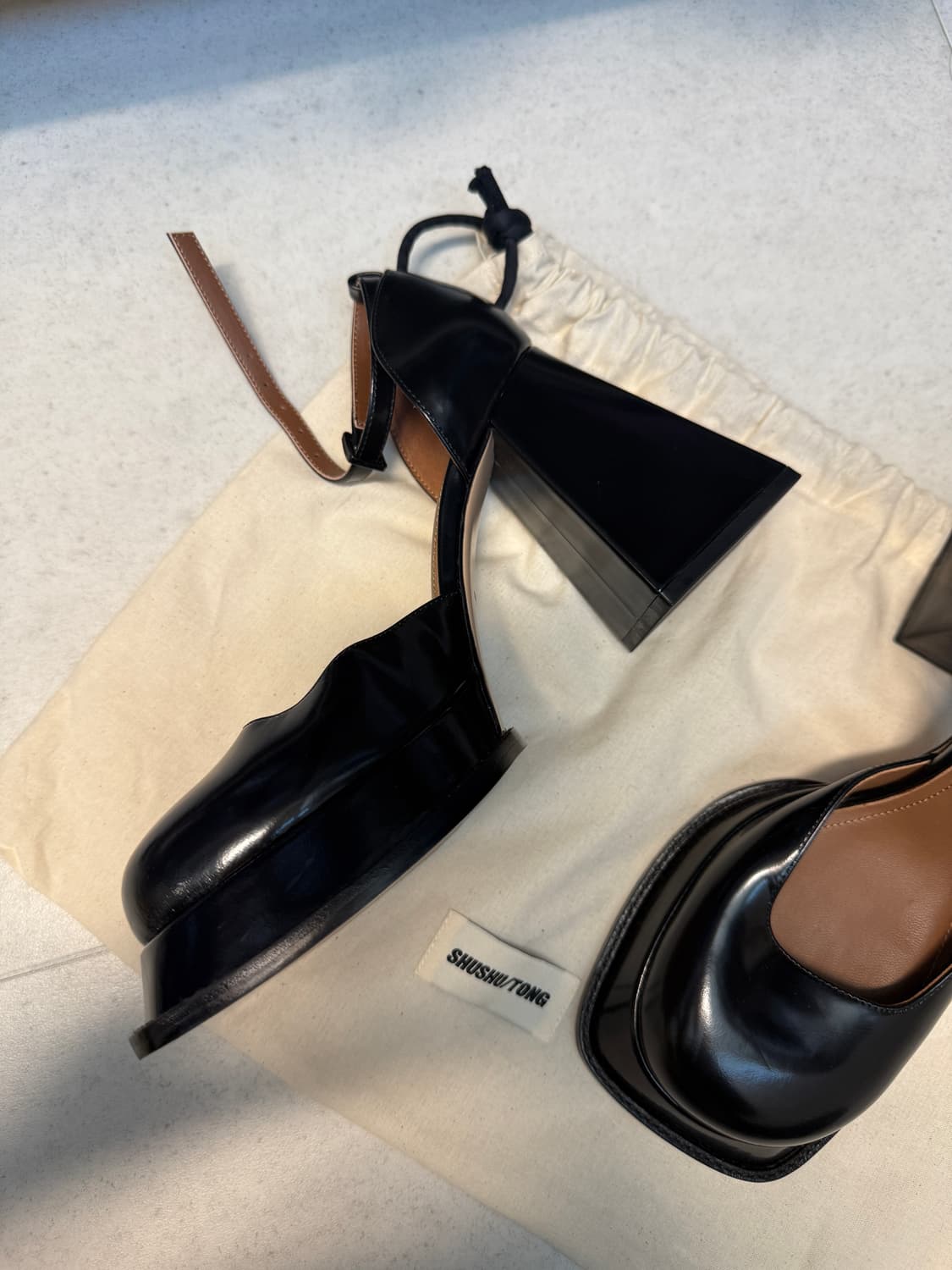 슈슈통 라운드토 플랫폼힐 상품이미지2