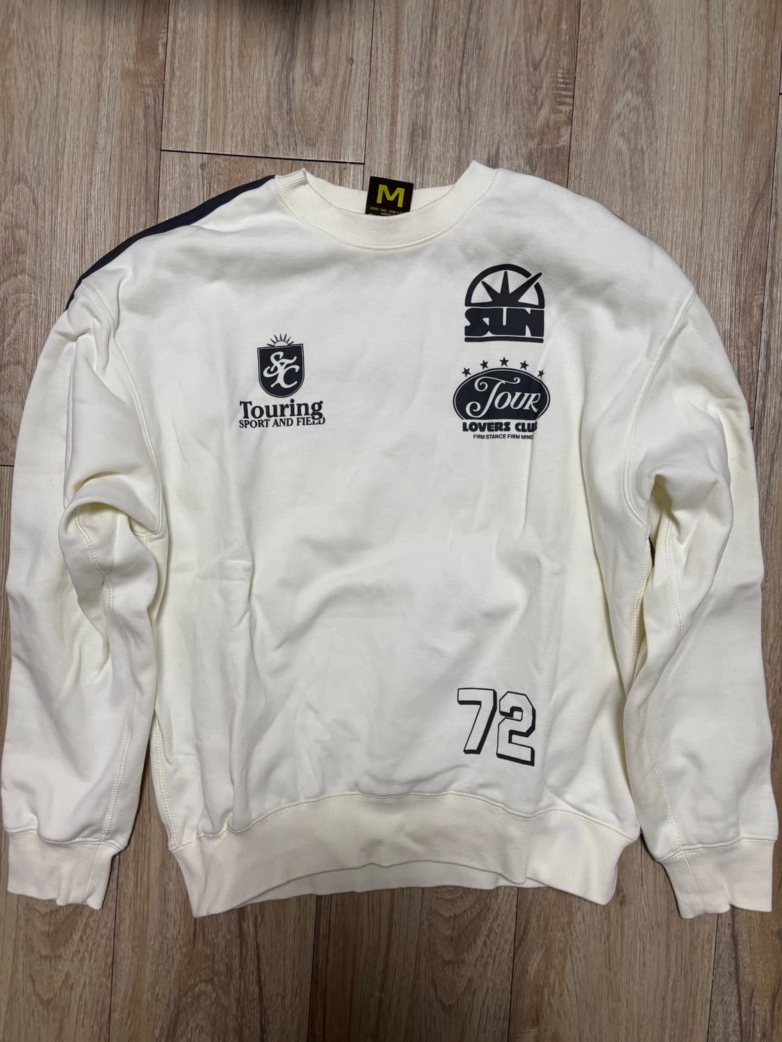 썬러브 크루넥 스웨트셔츠입니다 상품이미지1