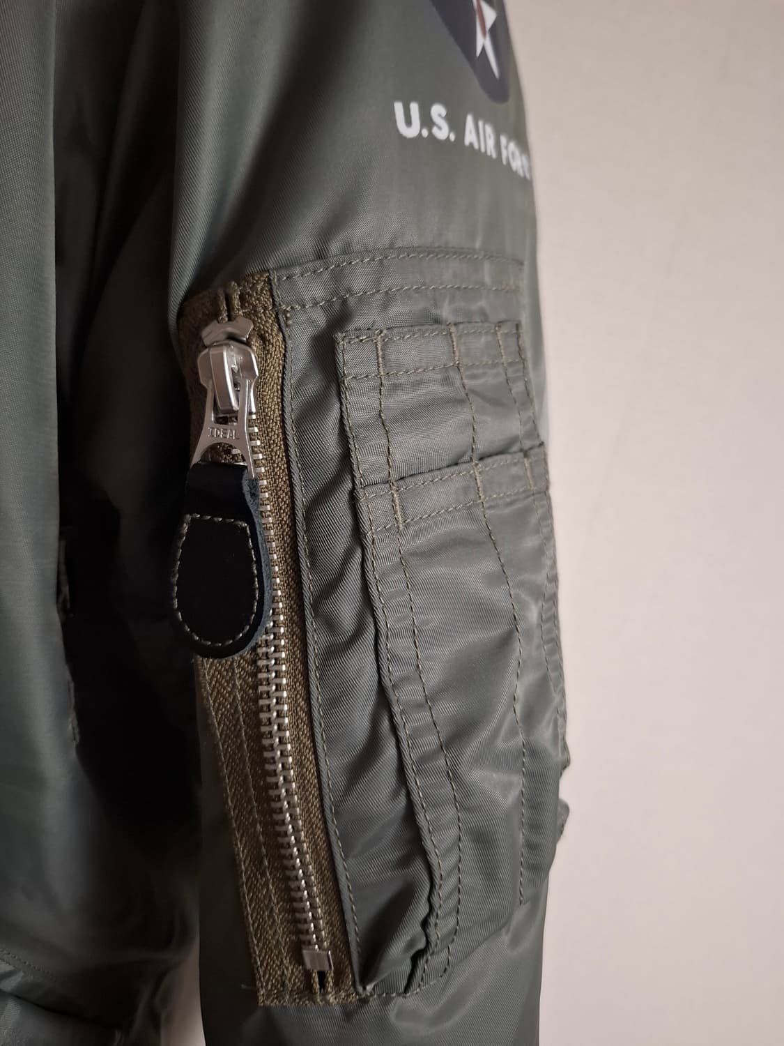 아웃스탠딩 ma-1 (sage green s) 상품이미지3