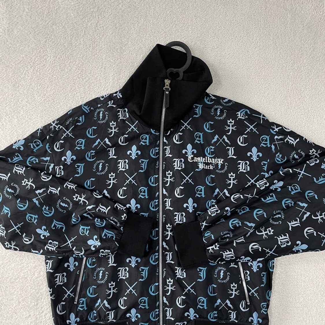 95 까스텔바작 여성 2024 골프 바람막이 M 상품이미지2