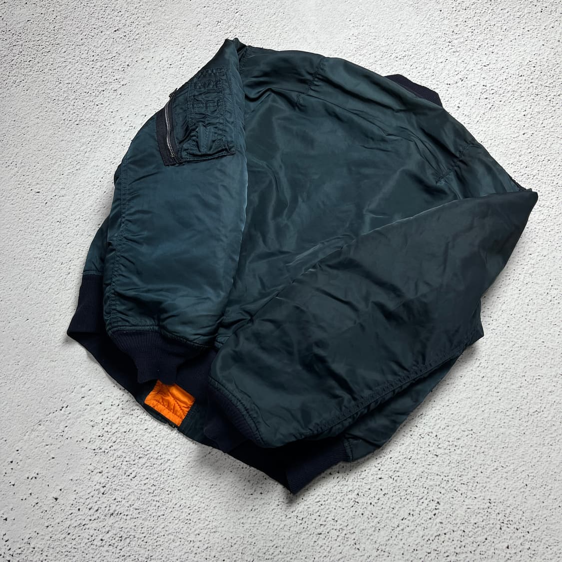 Alpha Industries MA-1 Flight Jacket 상품이미지6