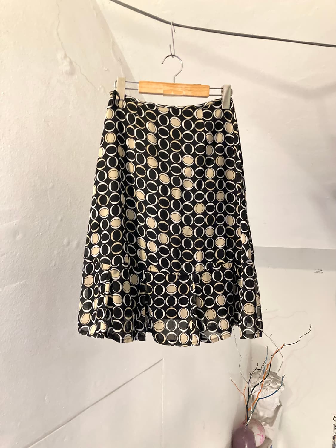 y2k 새틴 프린팅 도트 플레어 스커트 상품이미지1