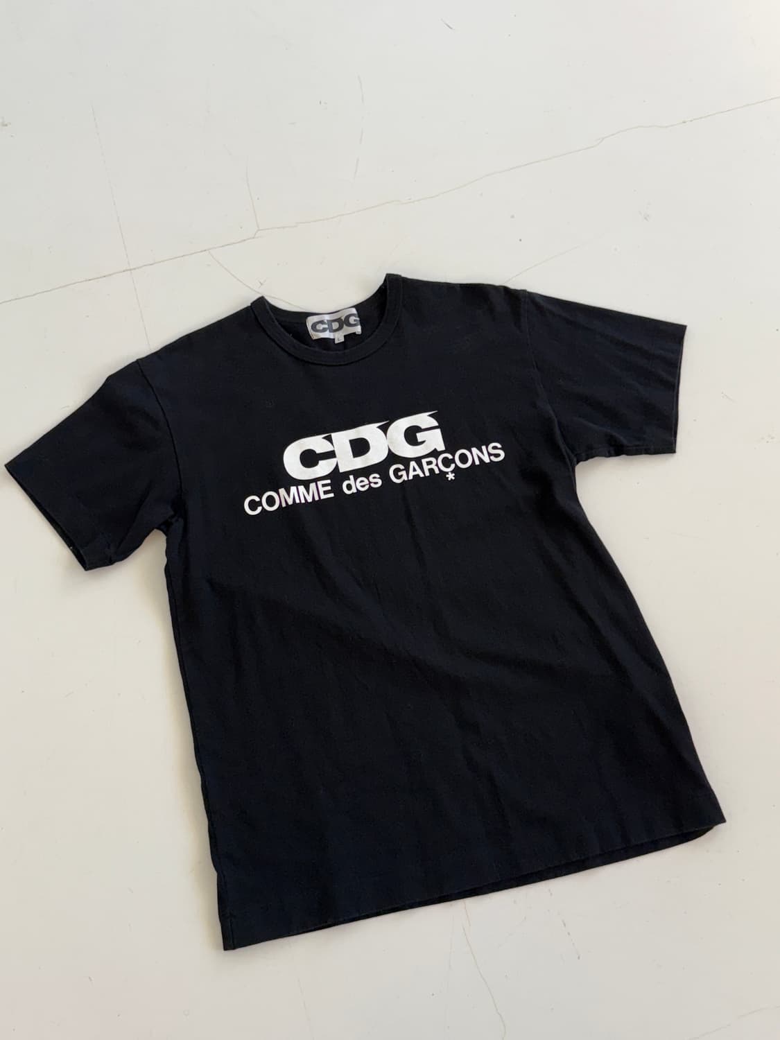 CDG 로고 티셔츠 블랙 상품이미지3