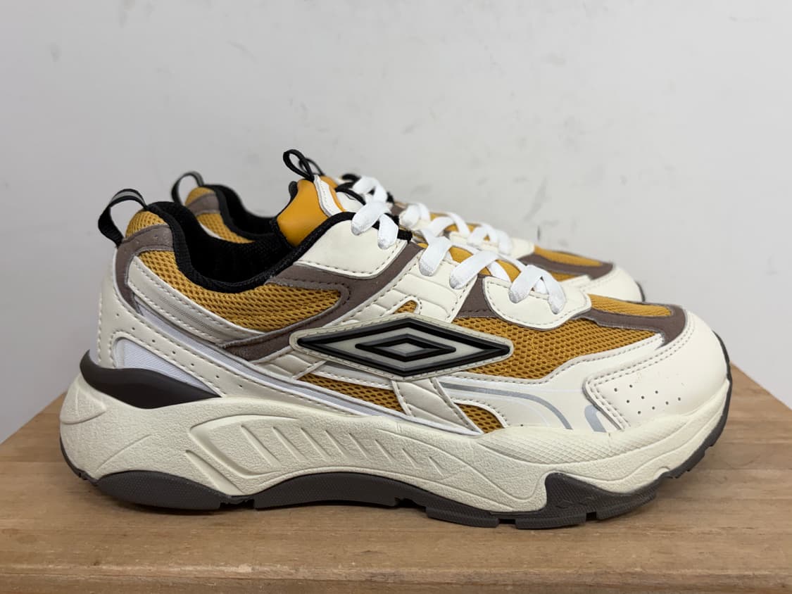 엄브로 여성 운동화 240 상품이미지1