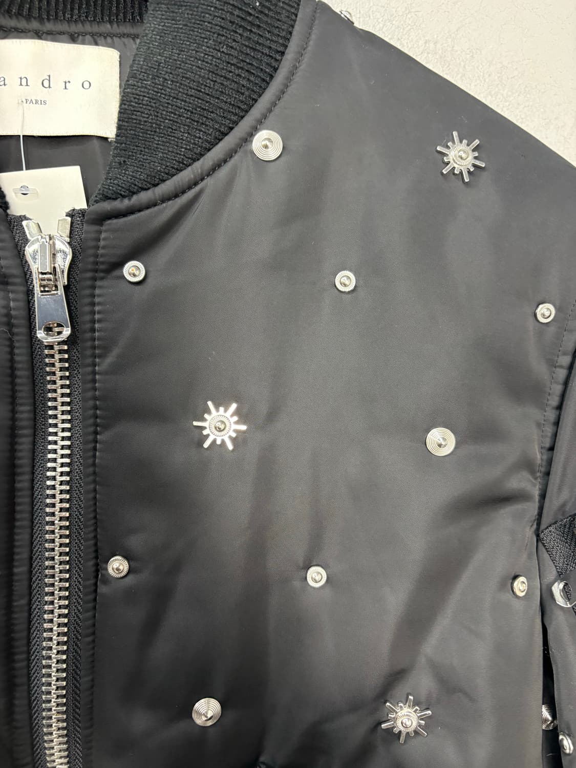 산드로 스터드 블랙포켓 봄버자켓 A3103 상품이미지4