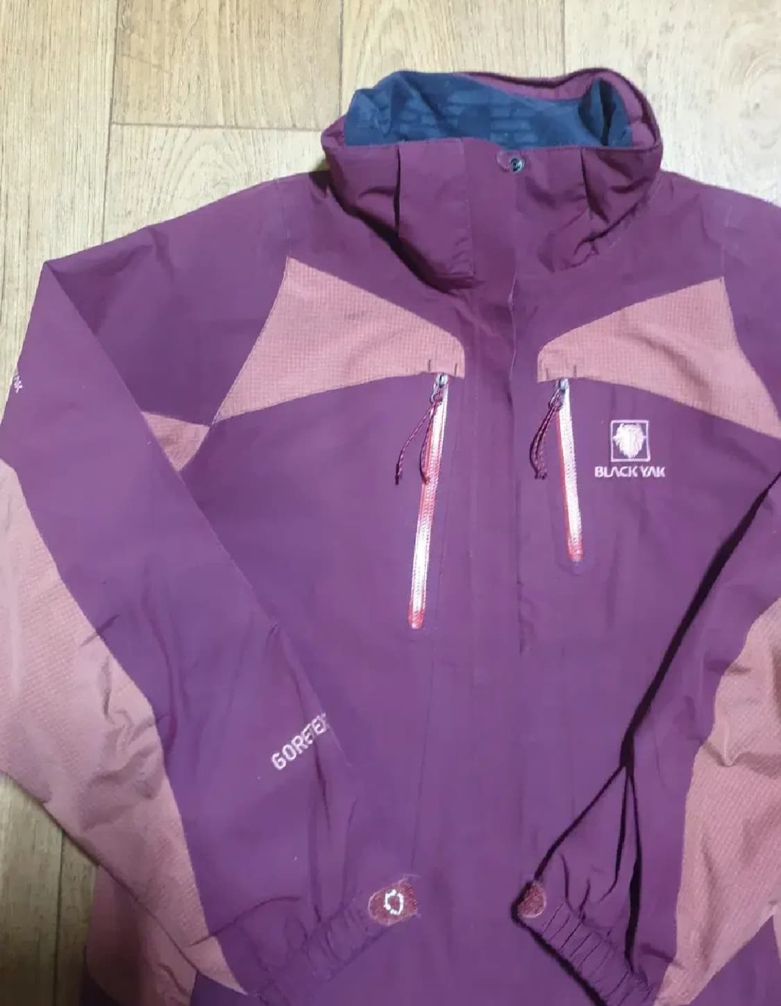 블랙야크 아웃도어 고어텍스 90~95 사이즈입니다 상품이미지4