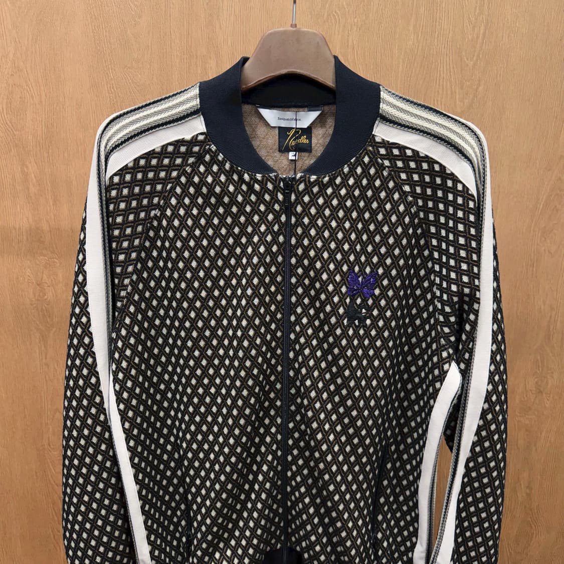 니들스 사스콰치패브릭스 집업 자켓 다이라 자카드 패턴 디테일 브라운 상품이미지4