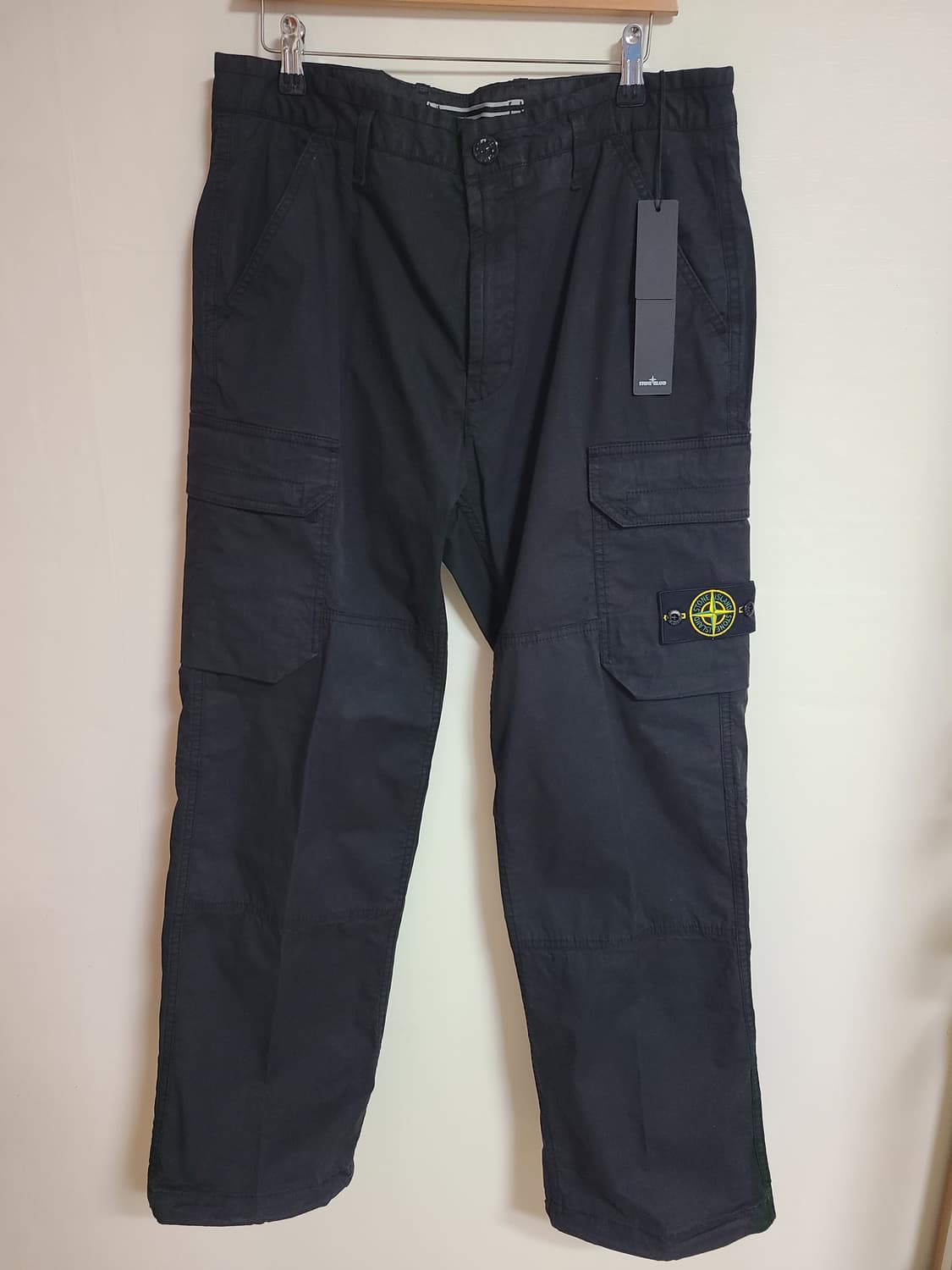 스톤아일랜드 컴포트핏 카고 팬츠 상품이미지1