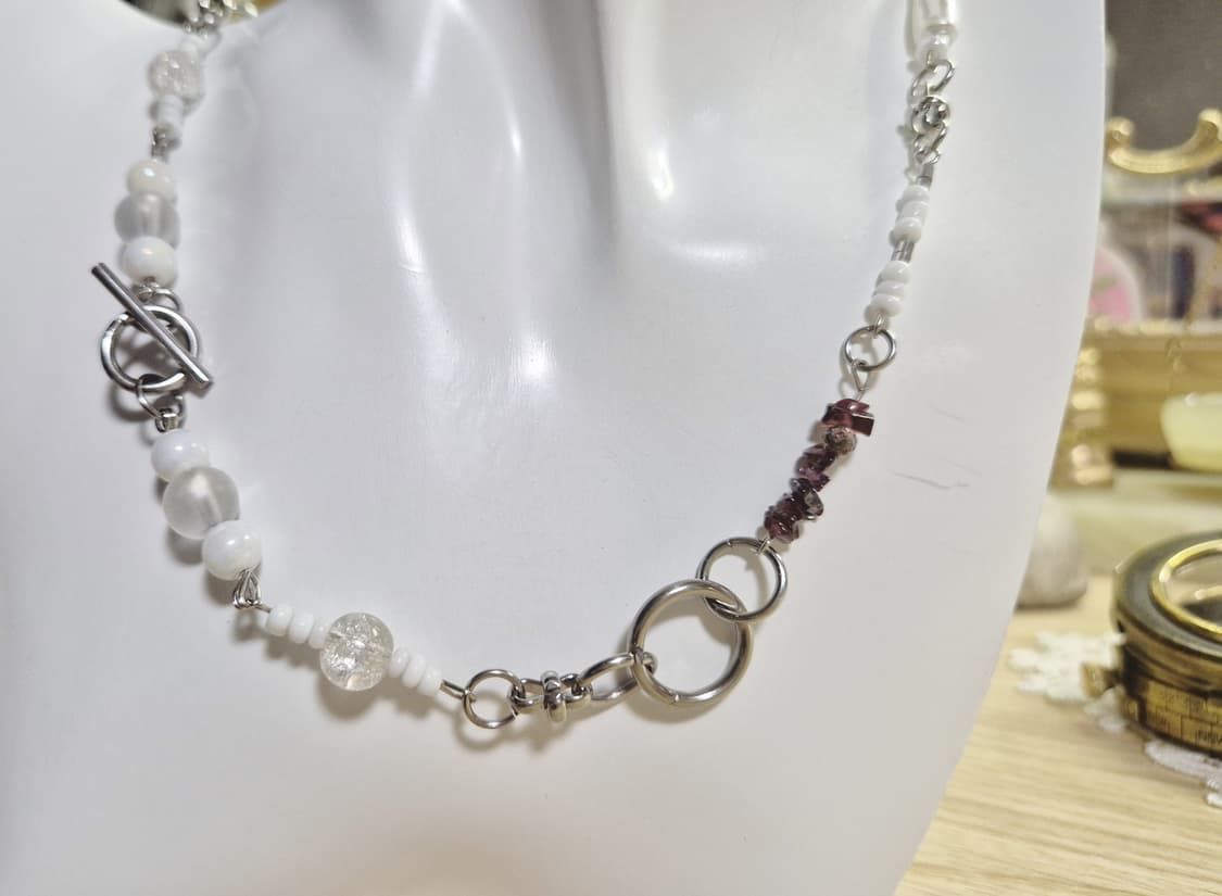 핸드메이드) 화이트 비즈 가넷 원석 토글바 목걸이 상품이미지8