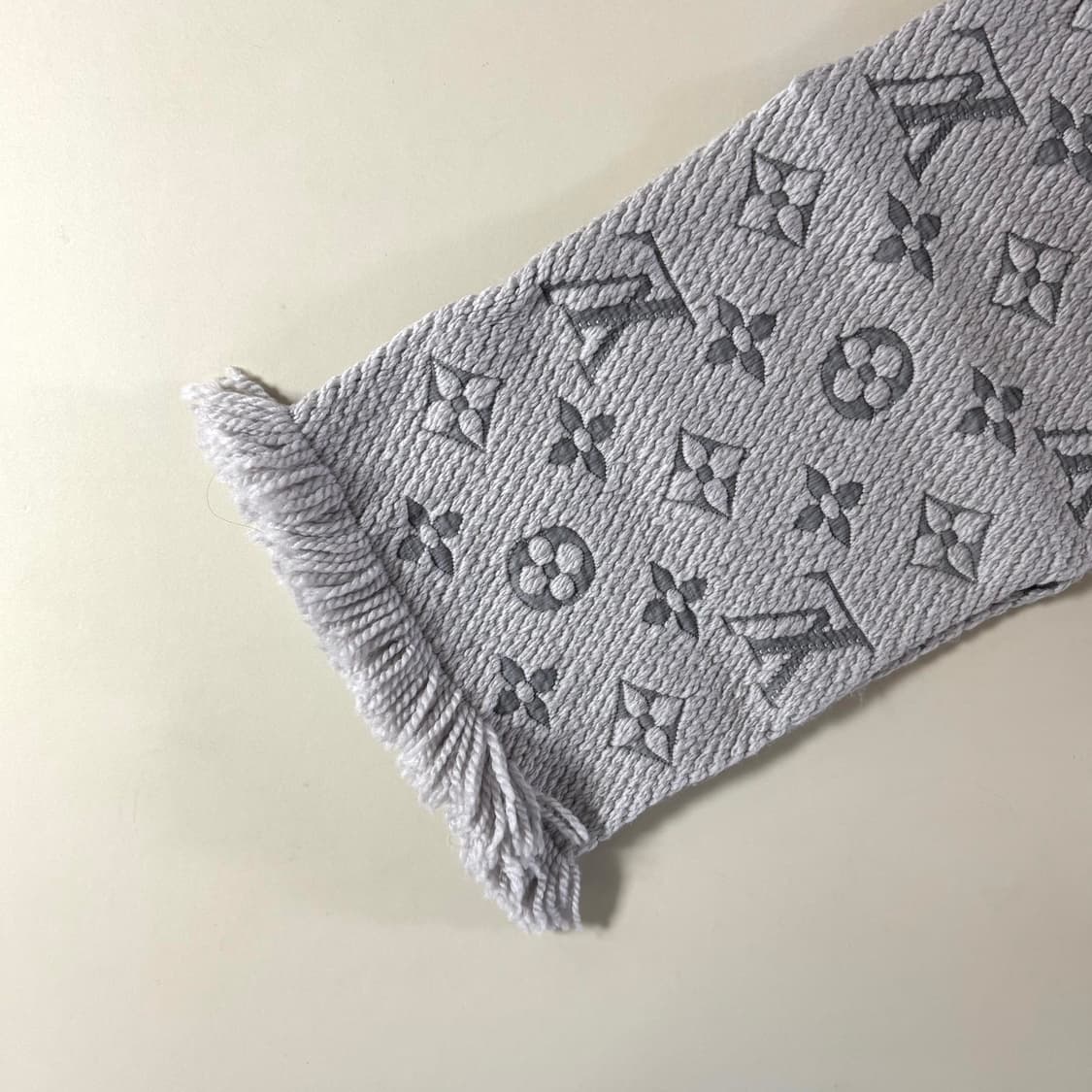 [백화점판/당일출고]루이비통 로고마니아 머플러 상품이미지3