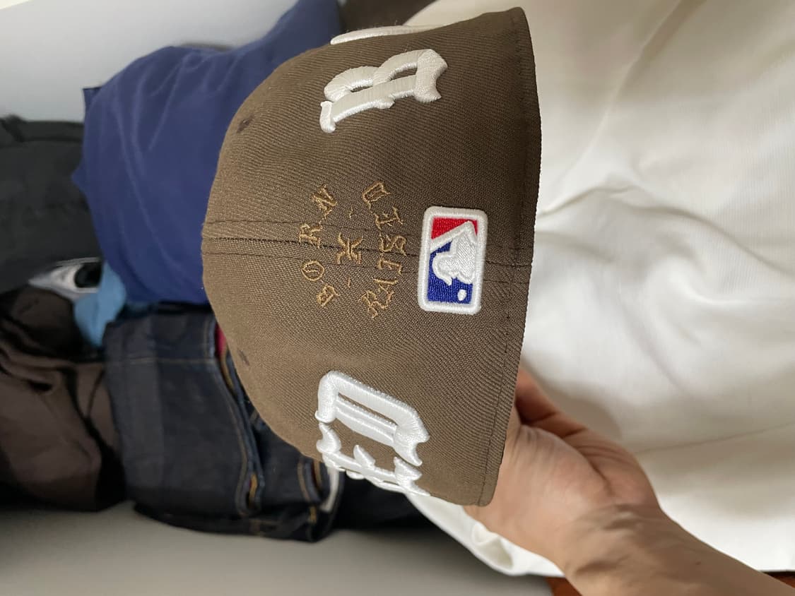 뉴에라 x 본앤레이즈드 콜라보 브라운컬러 볼캡 상품이미지5