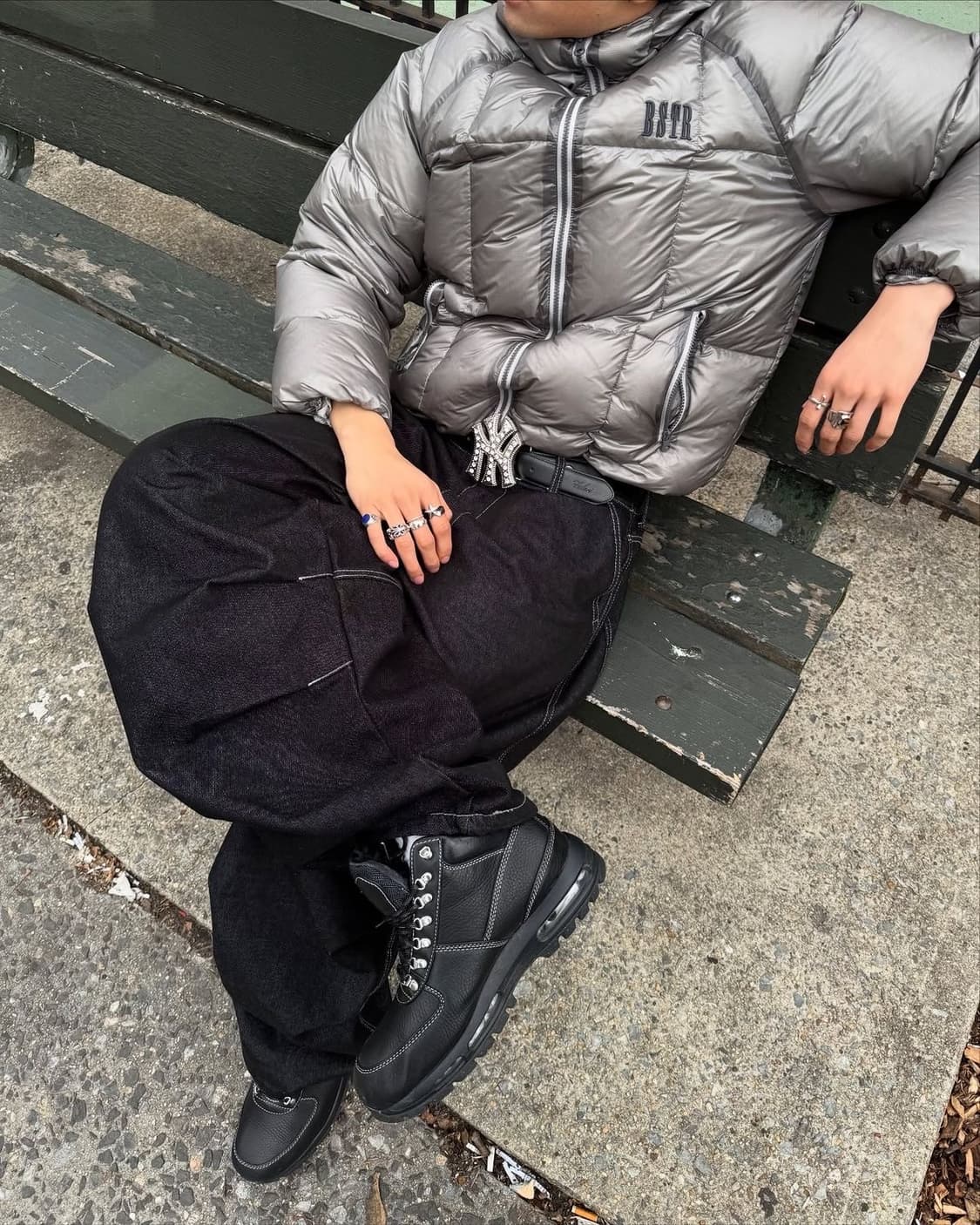 나이키 ACG 고아돔 프리미엄 부츠 카티 영로드 착용 상품이미지6