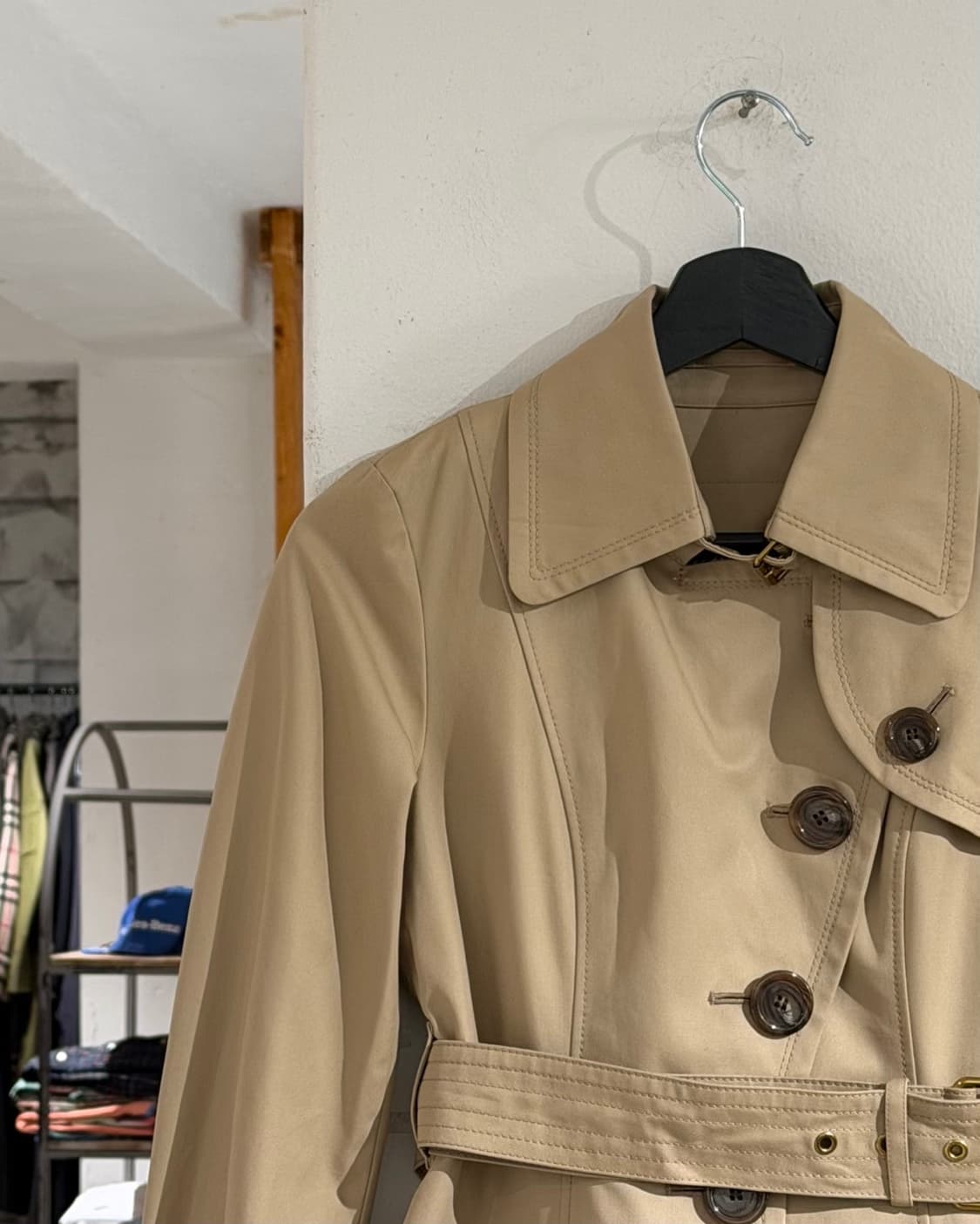 버버리 블루라벨 베이지 벨티드 트렌치코트 상품이미지2