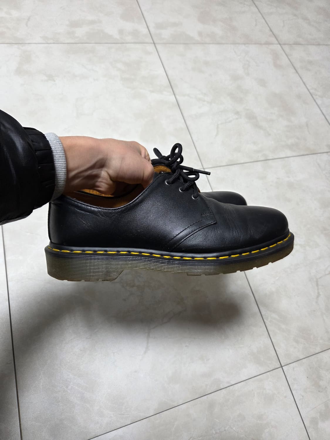 [260] 닥터마틴 1461 스무스 UK8 상품이미지2