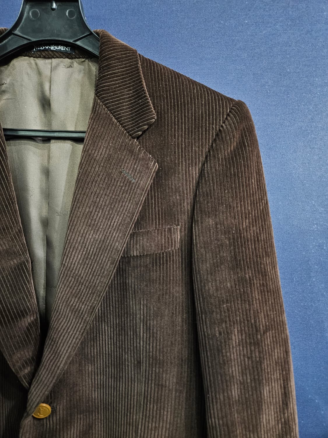 입생로랑 브라운컬러 남성 100 코듀로이 정장자켓  상품이미지4