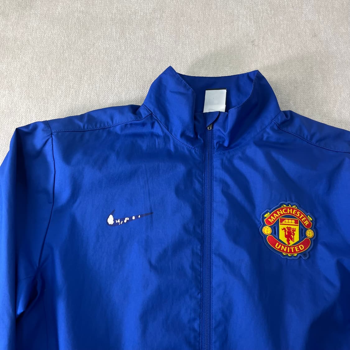 105 나이키 맨유 11-12 바람막이 자켓 상품이미지2