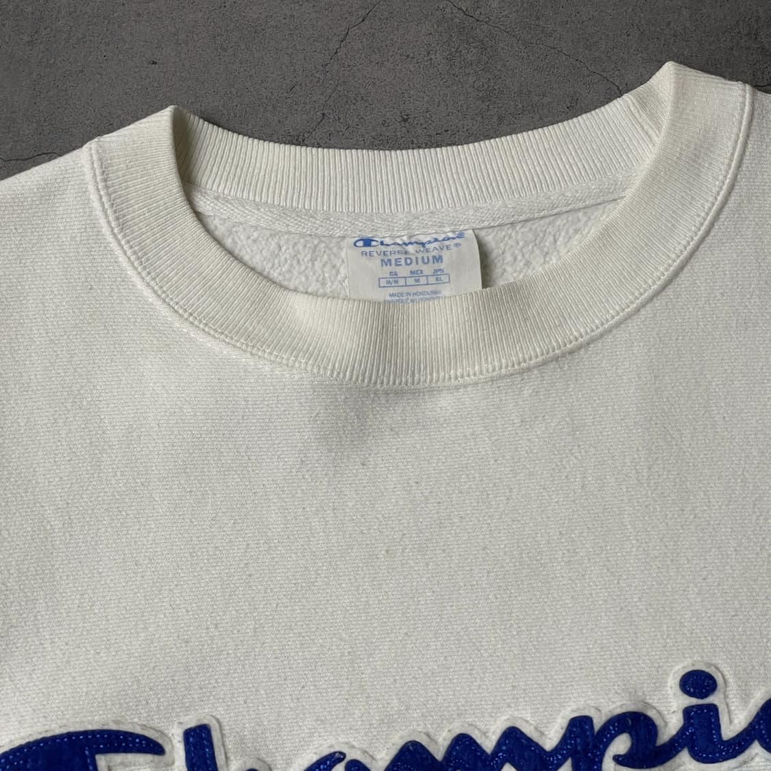 CHAMPION 챔피온 리버스위브 크림 기모 맨투맨 A00495 상품이미지2