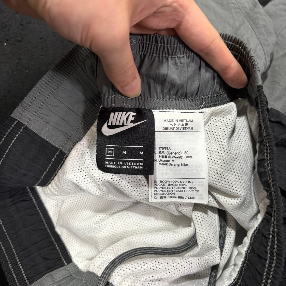 M 나이키 차콜 나일론 우븐 쇼츠 반바지 상품이미지5