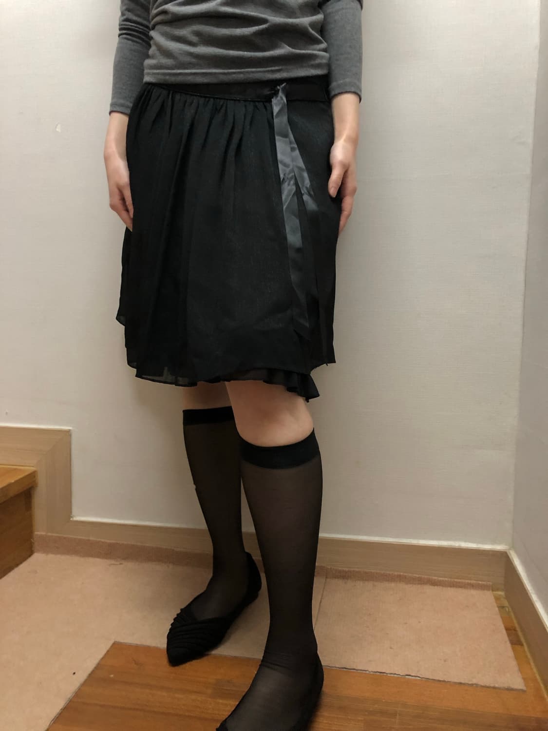 빈티지 블랙 글리터 프릴 미디 스커트 상품이미지3